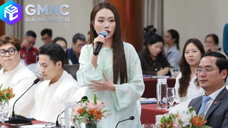 Phương Mỹ Chi lên tiếng sự bảo vệ trên mạng social của nghệ sĩ